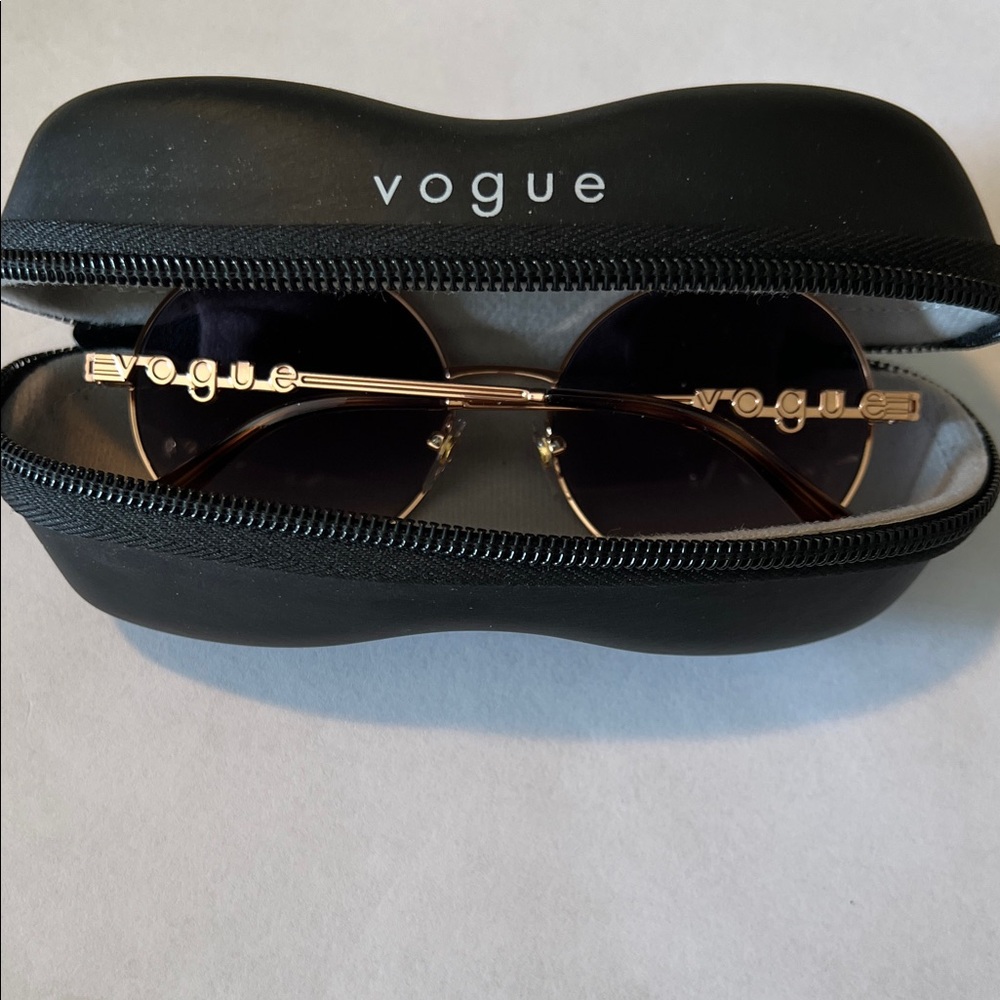 Vogue Sunglasses gold frames and tinted lenses - Picture 2 of 4